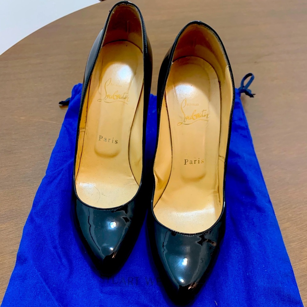 Christian Louboutin Red Bottom Heels Size 39.